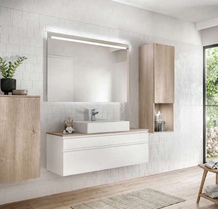 Aménagement de salle de bain avec baignoire moderne sur mesure dans la Drôme￼